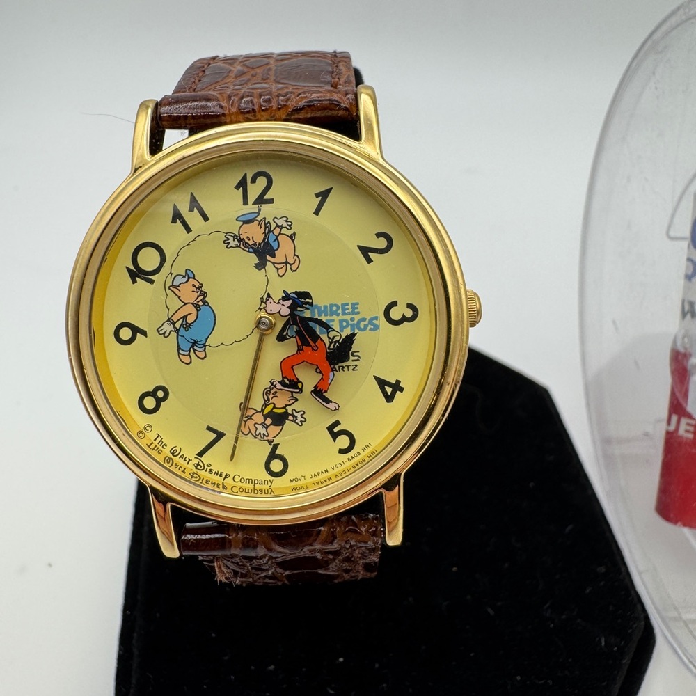 Working Lorus Disney Three Little Pigs Watch with Brown Strap